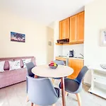 Gino 123 - Blue Private Homes *