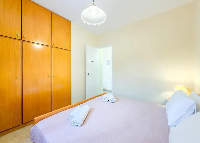 Gino 123 - Blue Private Homes